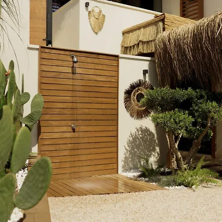 The Five - Adults Only Seferihisar