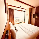The Five - Adults Only 3* 塞费里希萨尔